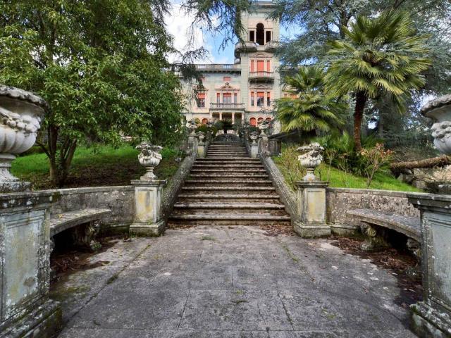Villa Indipendente in vendita a Bagni Di Lucca Ponte, Toscana