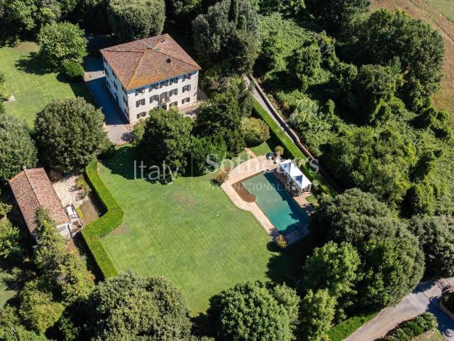 Villa Indipendente in vendita a Bagni Di Lucca Ponte, Toscana