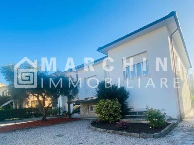 Villa Indipendente in vendita a Cappella, Bagni Di Lucca Ponte