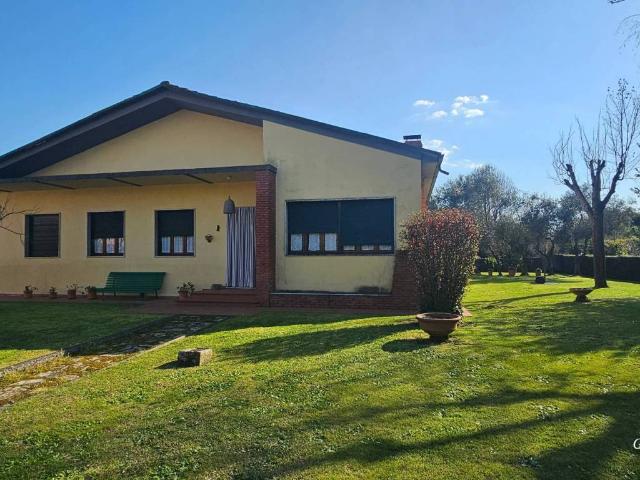 Villa Indipendente in vendita a San Concordio, Bagni Di Lucca Ponte