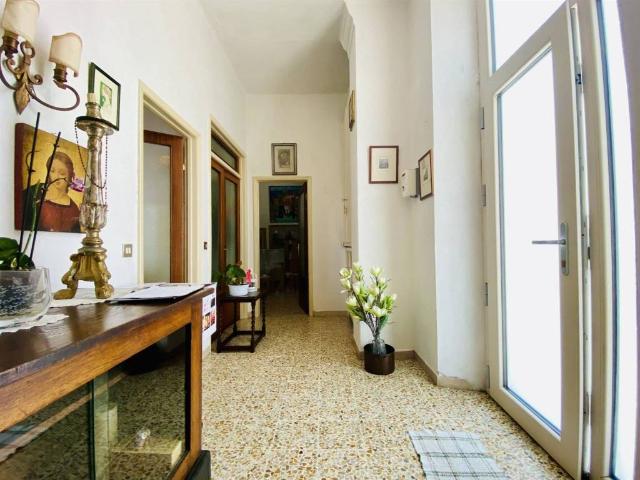 Villa Indipendente in vendita a Santissima Annunziata, Bagni Di Lucca Ponte