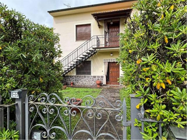 Villa Indipendente in vendita a Nave, Bagni Di Lucca Ponte