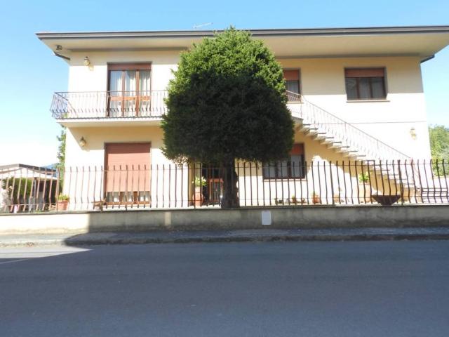 Villa Indipendente in vendita a Bagni Di Lucca Ponte, Toscana