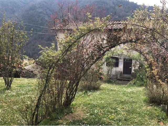 Villa Indipendente in vendita a Sant'Ilario di Brancoli, Bagni Di Lucca Ponte