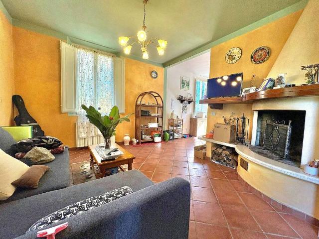 Villa Indipendente in vendita a San Cassiano a Vico, Bagni Di Lucca Ponte