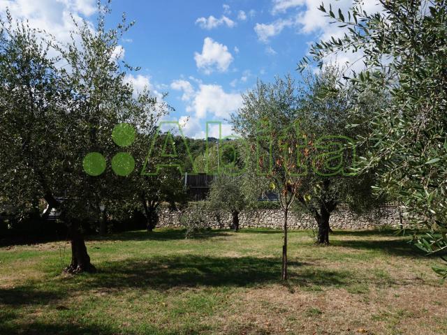 Villa Indipendente in vendita a San Gemignano di Moriano, Lucca