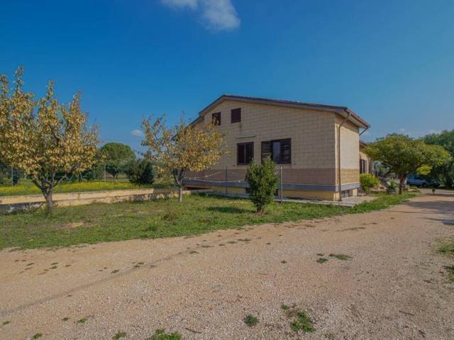 Villa Indipendente in vendita a Puglia, Foggia