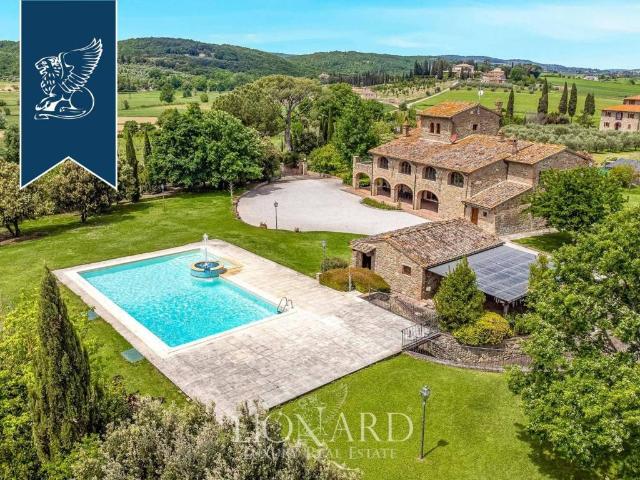 Villa Indipendente in vendita a Lucignano, Toscana