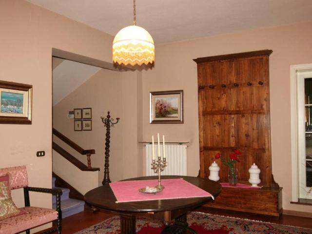 Villa Indipendente in vendita a Lucignano, Toscana