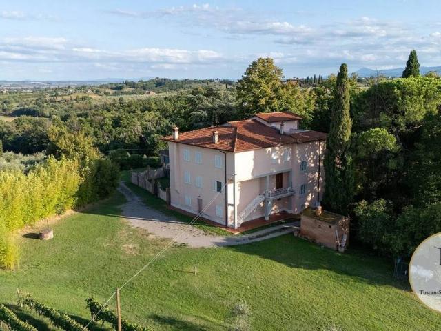 Villa Indipendente in vendita a Santa Maria, Lucignano