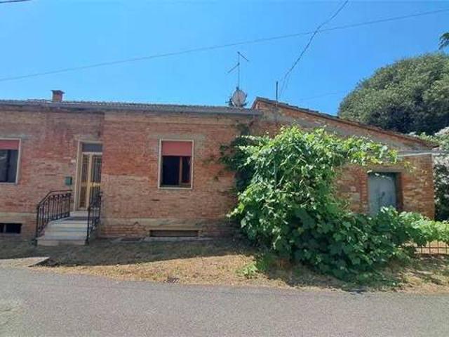 Villa Indipendente in vendita a Lucignano, Toscana
