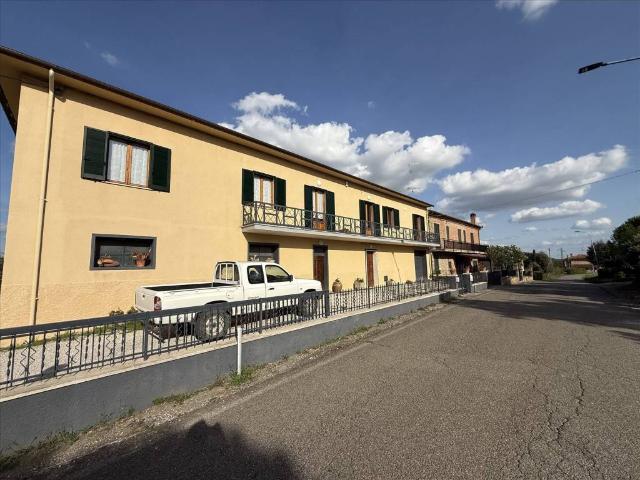 Villa Indipendente in vendita a Lucignano, Toscana