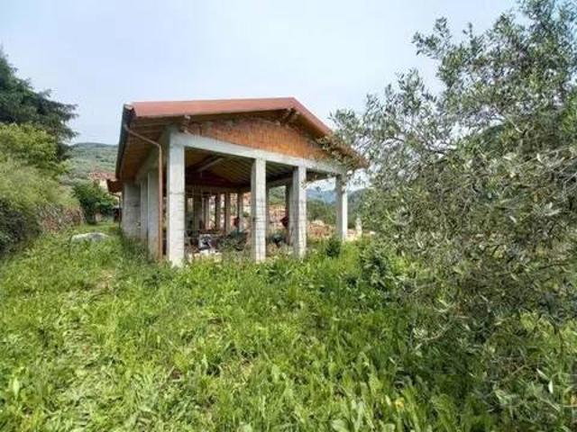 Villa Indipendente in vendita a Lucinasco, Liguria