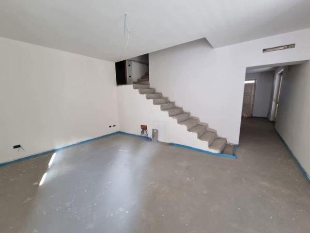 Villa Indipendente in vendita a Lugagnano Val D'arda, Reggio Emilia