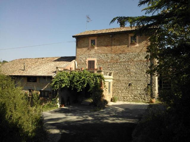 Villa Indipendente in vendita a Lugagnano Val D'arda, Reggio Emilia