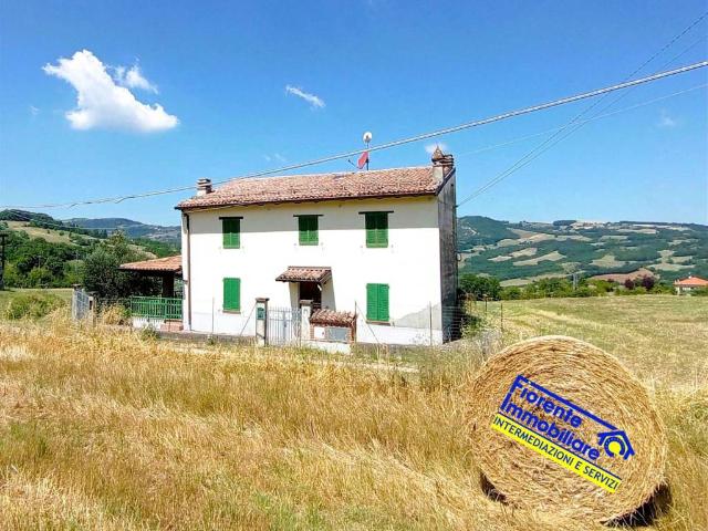 Villa Indipendente in vendita a Lugagnano Val D'arda, Reggio Emilia