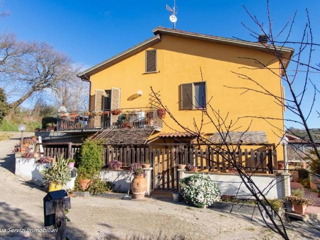 Villa Indipendente in vendita a Lugnano In Teverina, Umbria