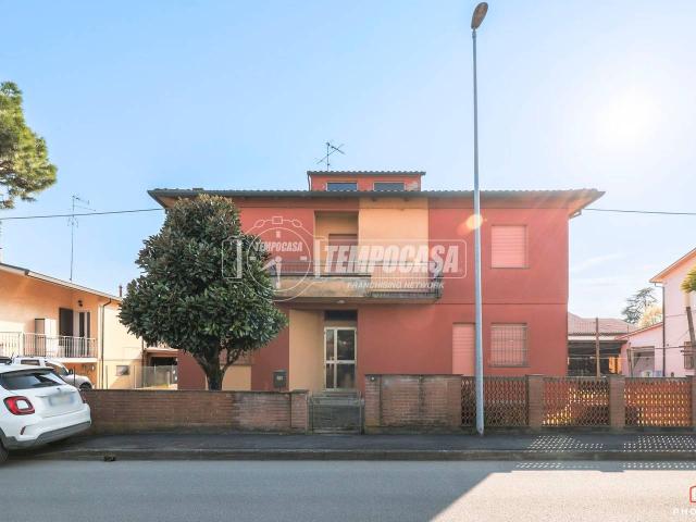 Villa Indipendente in vendita a Unione dei comuni della Bassa Romagna, Lugo