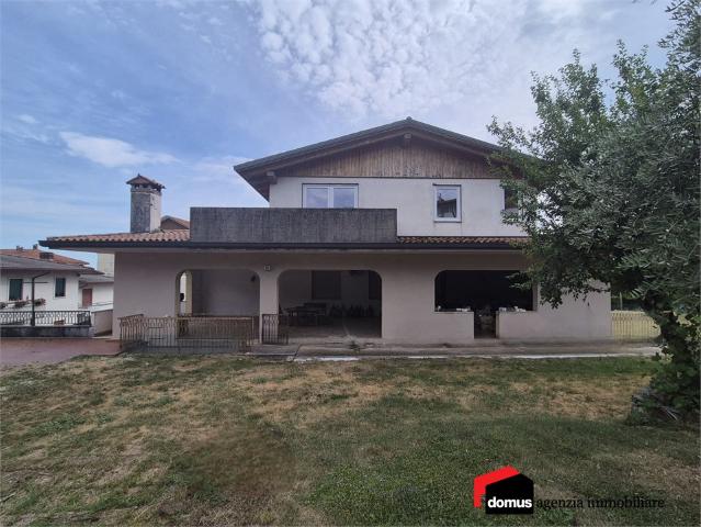 Villa Indipendente in vendita a Lugo Di Vicenza, Veneto