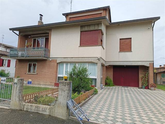 Villa Indipendente in vendita a Unione dei comuni della Bassa Romagna, Lugo