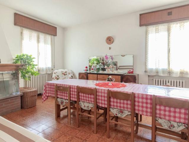 Villa Indipendente in vendita a Unione dei comuni della Bassa Romagna, Lugo