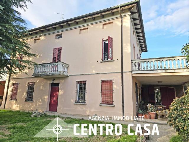Villa Indipendente in vendita a Lugo, Ravenna