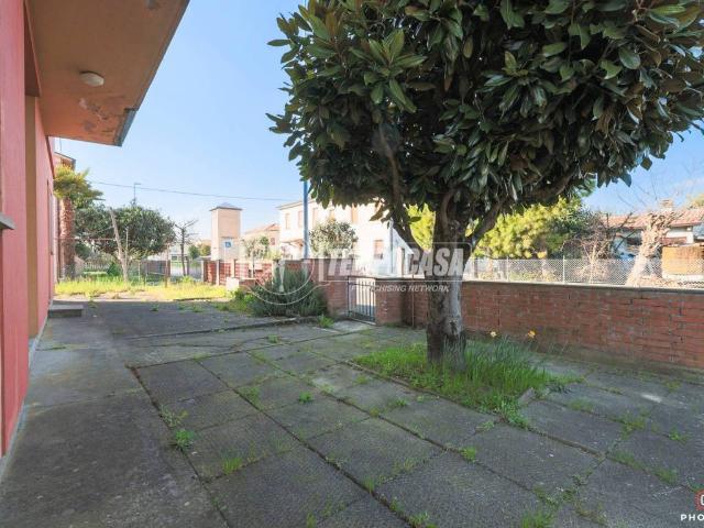 Villa Indipendente in vendita a Unione dei comuni della Bassa Romagna, Lugo