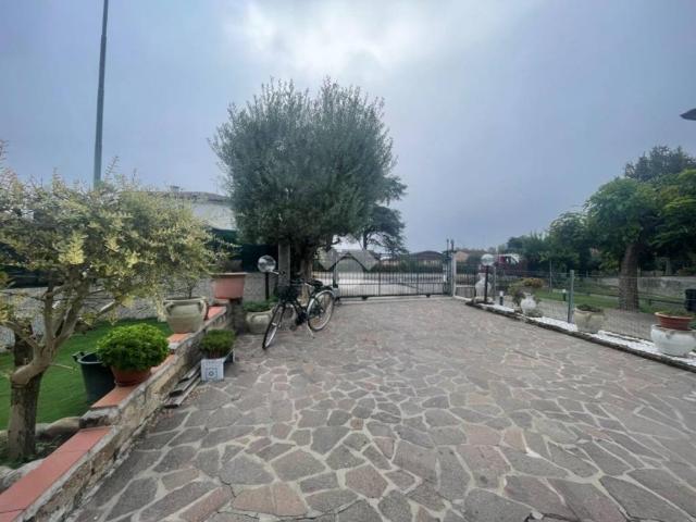 Villa Indipendente in vendita a Lugo, Ravenna