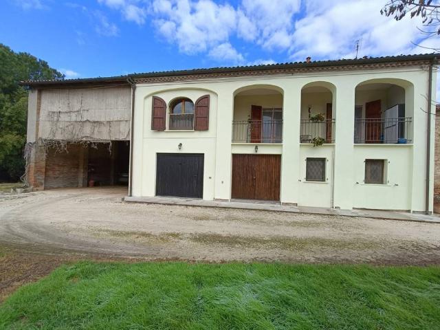 Villa Indipendente in vendita a Unione dei comuni della Bassa Romagna, Lugo