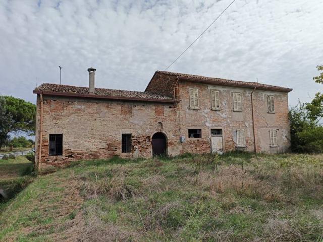Villa Indipendente in vendita a Unione dei comuni della Bassa Romagna, Lugo