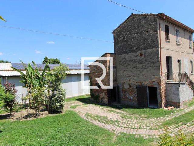 Villa Indipendente in vendita a Unione dei comuni della Bassa Romagna, Lugo