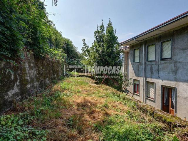Villa Indipendente in vendita a Comunità Montana Valli del Verbano, Luino