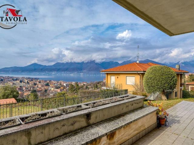 Villa Indipendente in vendita a Comunità Montana Valli del Verbano, Luino
