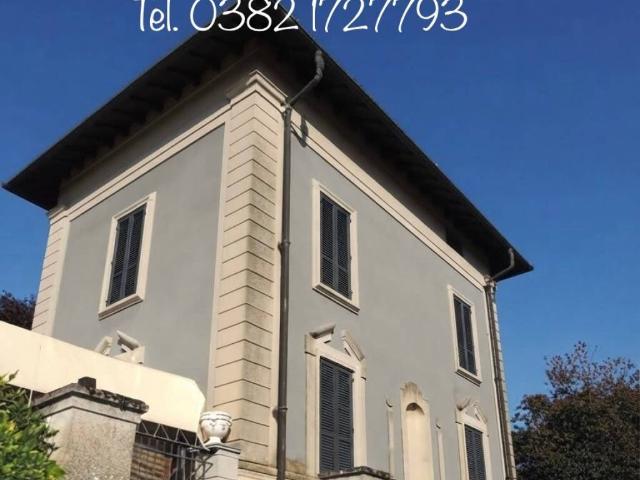 Villa Indipendente in vendita a Lungavilla, Pavia