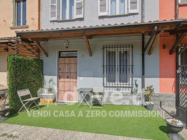 Villa Indipendente in vendita a Lungavilla, Lombardia