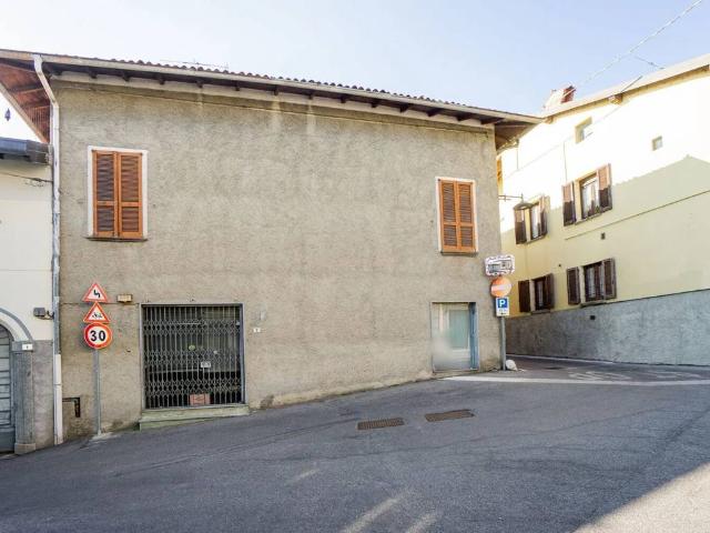 Villa Indipendente in vendita a Careggia, Lombardia
