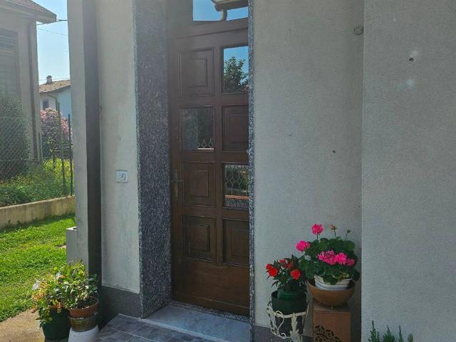 Villa Indipendente in vendita a Caccivio, Lurate Caccivio