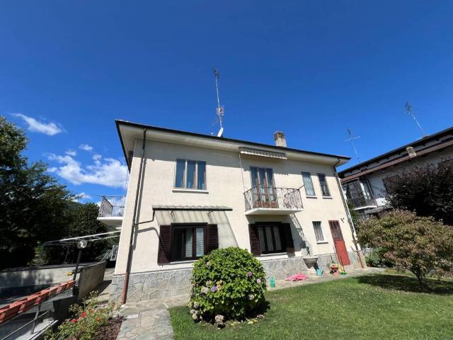 Villa Indipendente in vendita a Colletto, Piemonte