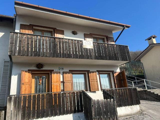 Villa Indipendente in vendita a Cesariis, Friuli-Venezia Giulia