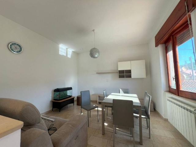 Villa Indipendente in vendita a Lustra, Campania