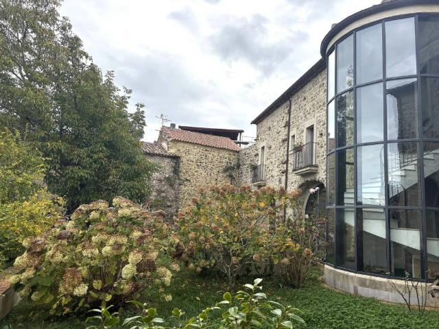 Villa Indipendente in vendita a Lustra, Campania