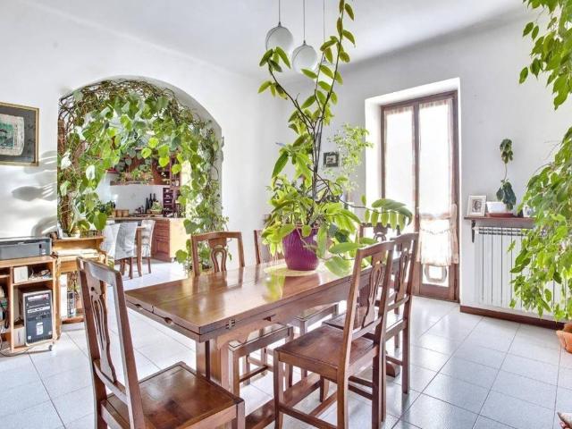 Villa Indipendente in vendita a Scirello, Luvinate