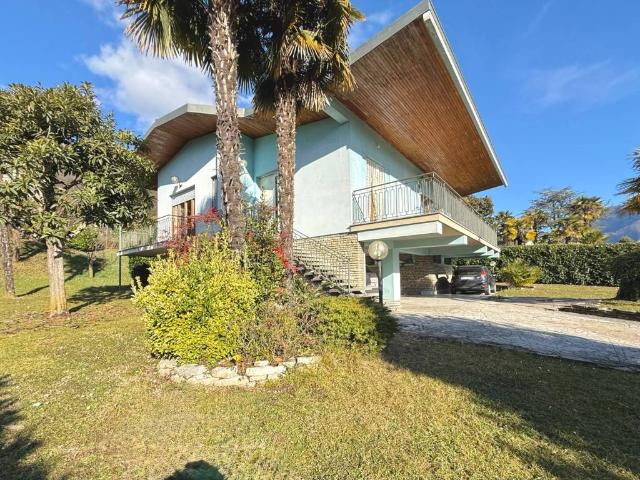 Villa Indipendente in vendita a Luzzana, Lombardia