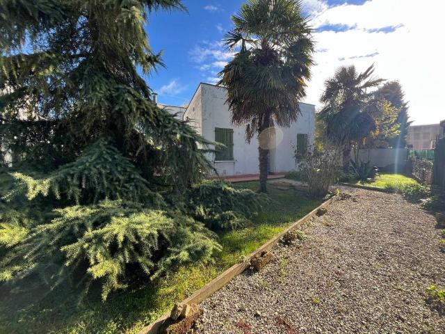 Villa Indipendente in vendita a Bassa Reggiana, Re