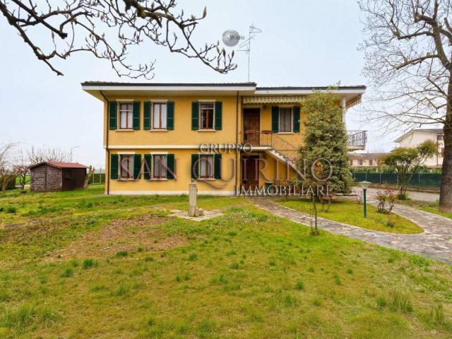 Villa Indipendente in vendita a Bassa Reggiana, Re