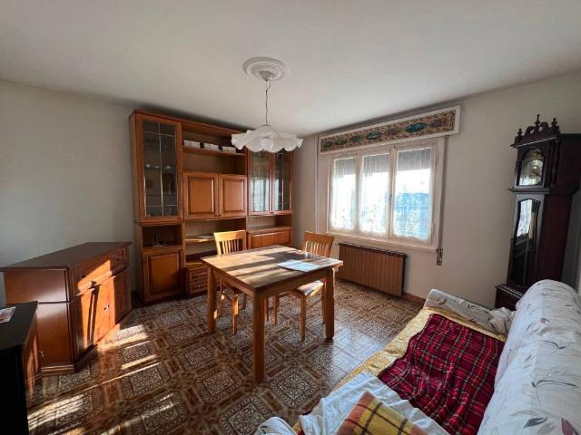 Villa Indipendente in vendita a Bassa Reggiana, Re