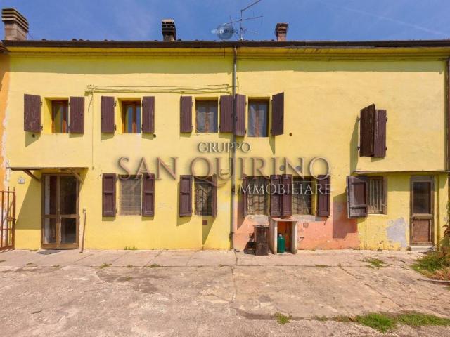 Villa Indipendente in vendita a Bassa Reggiana, Re
