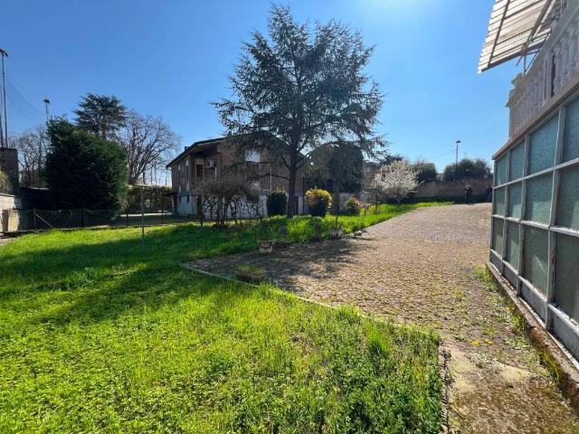 Villa Indipendente in vendita a Bassa Reggiana, Re