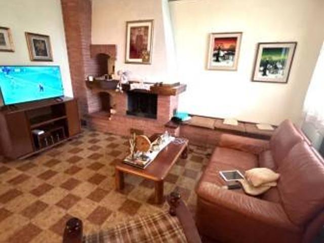 Villa Indipendente in vendita a Bassa Reggiana, Re