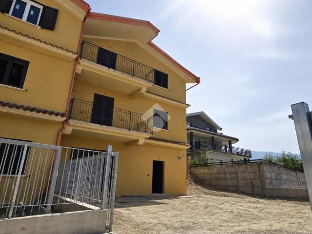Villa Indipendente in vendita a Calabria, Cosenza